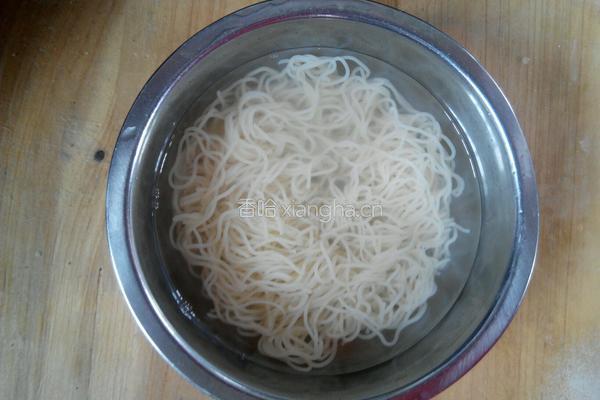 过桥米线的做法图解2