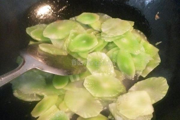 鸡蛋炒莴笋的做法图解6