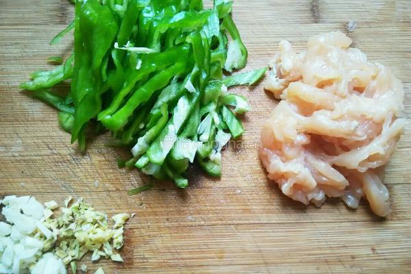 豆豉辣椒炒肉的做法图解2