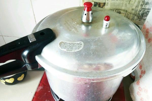 红豆蜜枣粽子的做法图解16