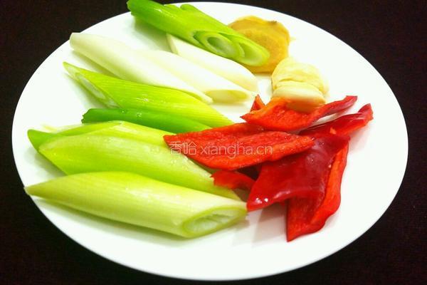 葱爆牛肉的做法图解2