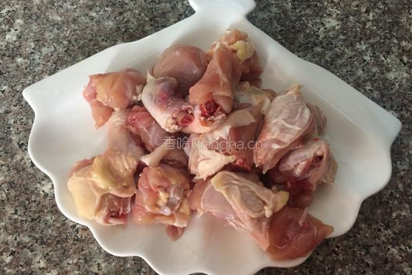 腐乳鸡腿块的做法图解1