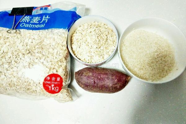 紫薯燕麦粥的做法图解1