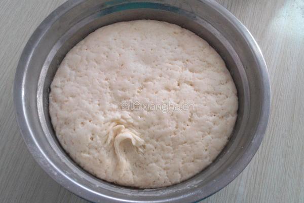 卷心菜肉馅饼的做法图解1