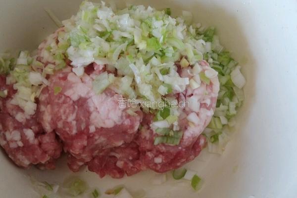莲藕饺子的做法图解4