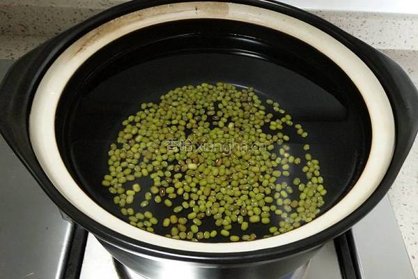 绿豆稀饭的做法图解3