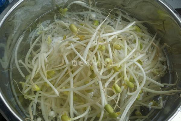 麻辣香锅香辣虾的做法图解1