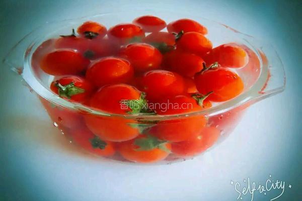 圣女果干的做法图解1