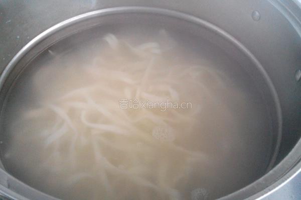 鸡蛋炸酱面的做法图解4