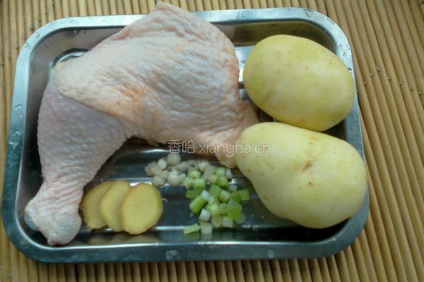 鸡肉炖土豆的做法图解1
