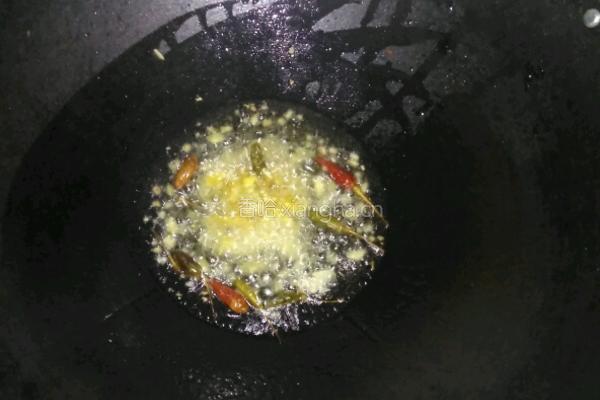 干锅手撕包菜的做法图解4