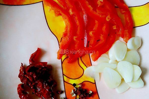 芹菜素炒五香豆干的做法图解4
