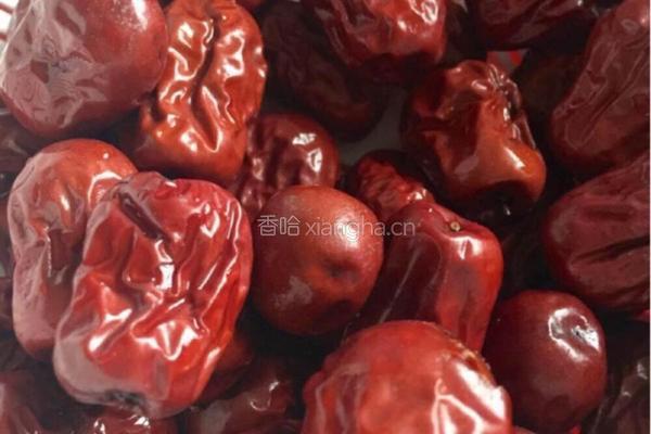 自制红枣干的做法图解1