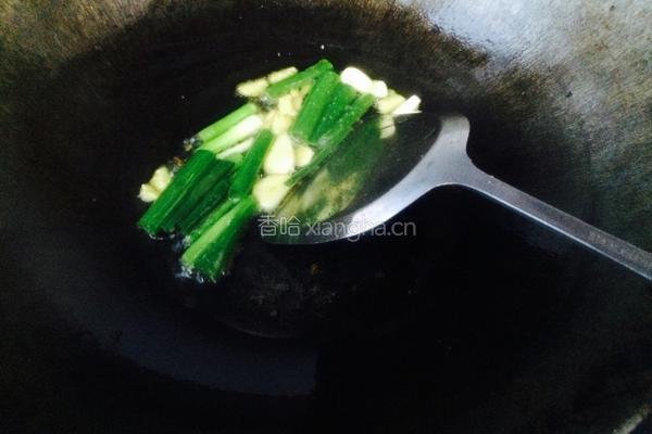 煮鱼的做法图解6