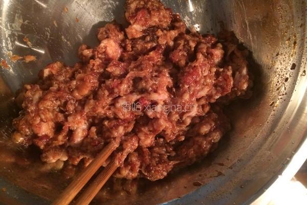 芹菜包子的做法图解3