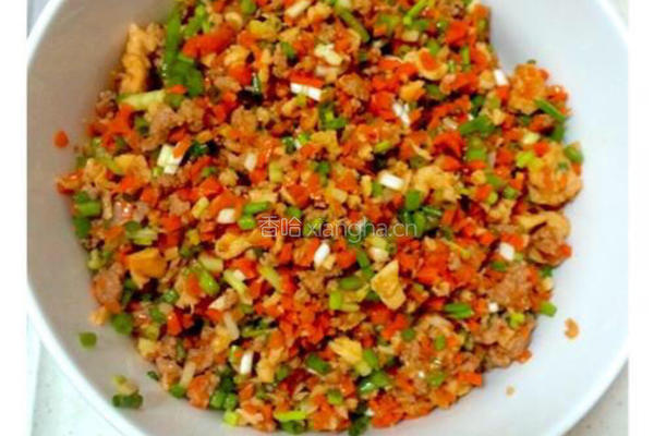 胡萝卜鸡蛋肉饼的做法图解2