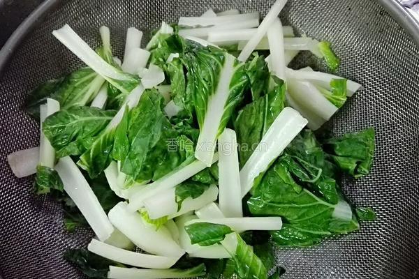 小白菜炒肉丝的做法图解5