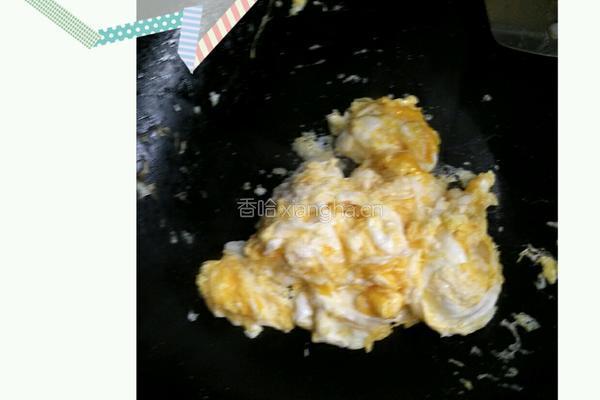 柿子炒鸡蛋的做法图解3