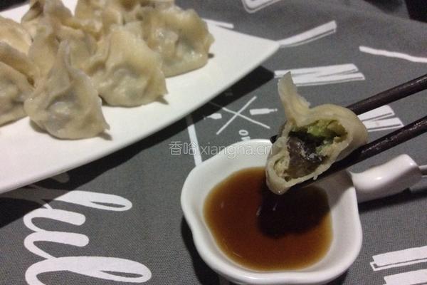 猪肉芹菜馅饺子