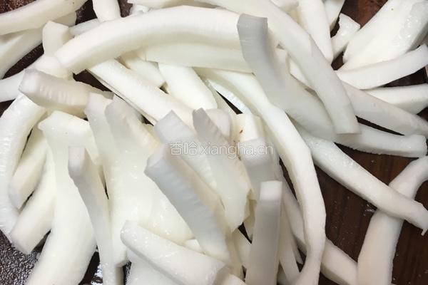 椰子鸡汤的做法图解2