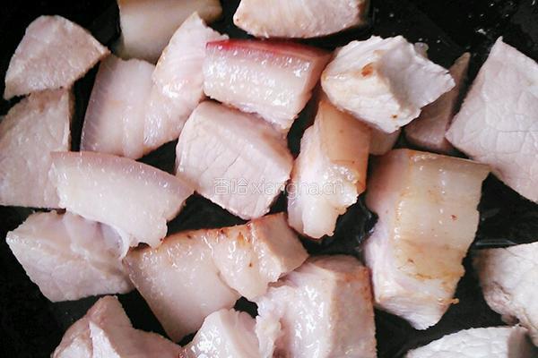 五花肉烧土豆的做法图解3