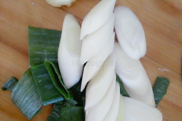 五花肉烧土豆的做法图解4