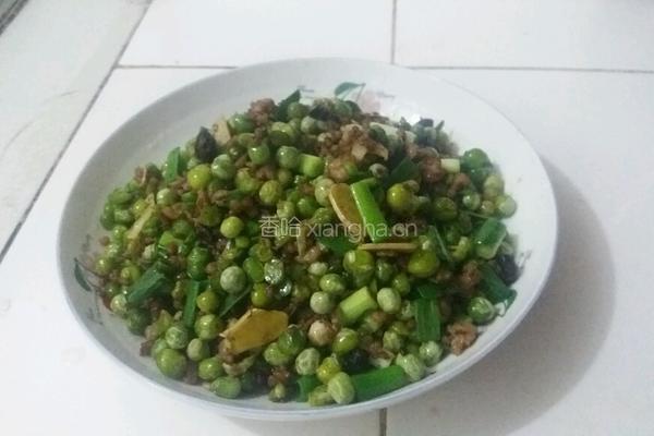 豌豆炒肉的做法图解9