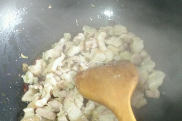 干煸五花肉豆角的做法图解3