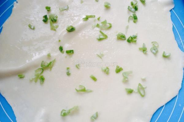 烫面葱油饼的做法图解10
