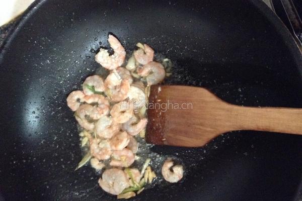 大虾红烧豆腐的做法图解5