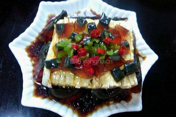 松花蛋拌豆腐的做法图解8