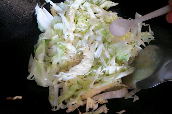 炒包菜的做法图解5