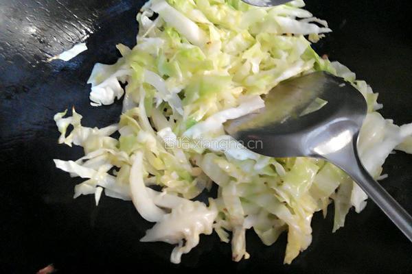 炒包菜的做法图解6