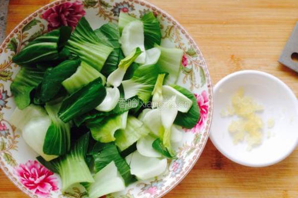 素炒木耳青菜的做法图解2