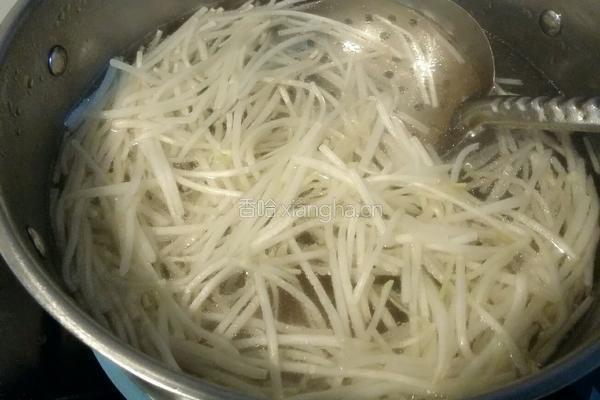 肉丝炒豆芽的做法图解4