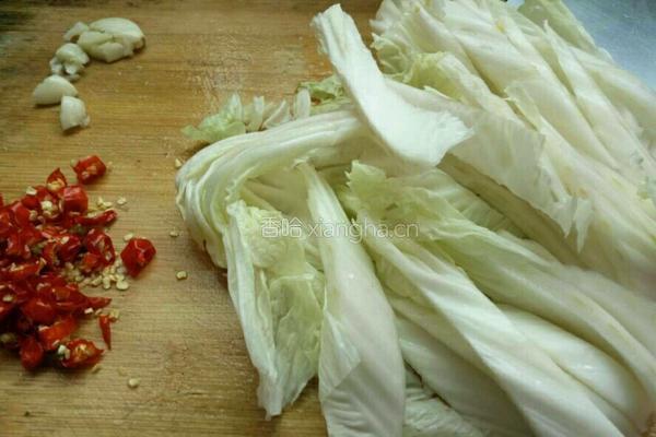 糖醋白菜的做法图解2