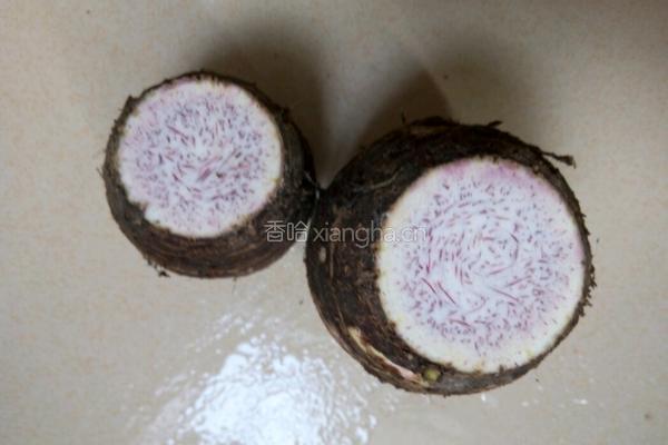 大头鱼芋头杏鲍菇碎肉汤的做法图解2