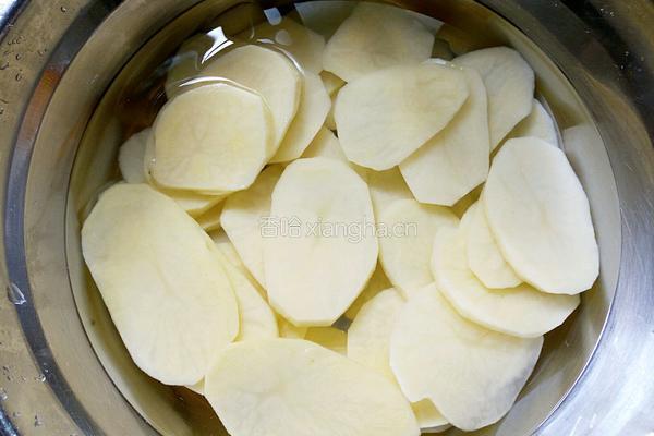 煎土豆片的做法图解3