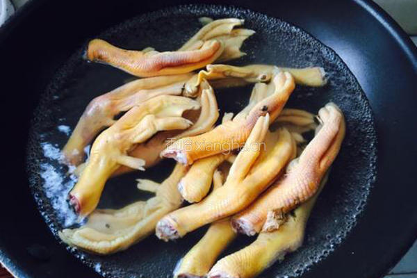 辣卤鸭爪的做法图解4