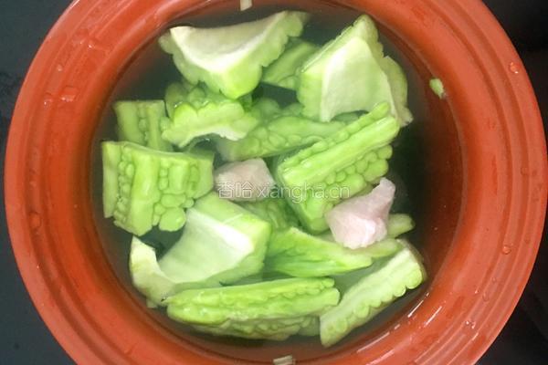 竹荪干贝凉瓜汤的做法图解3