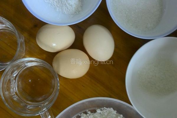 海绵蛋糕的做法图解1