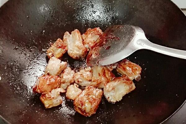排骨炖小土豆的做法图解4