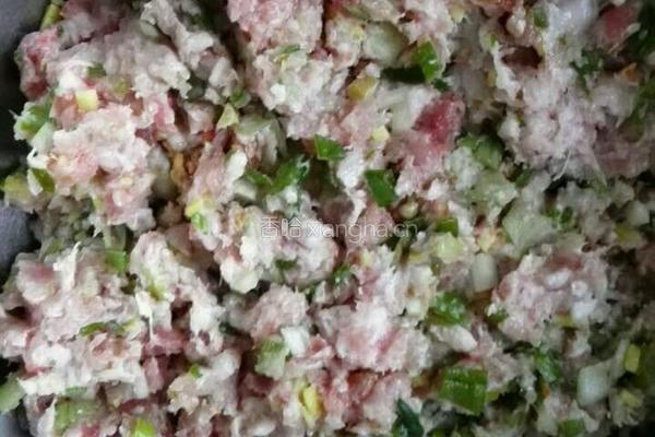 荠菜饺子的做法图解3