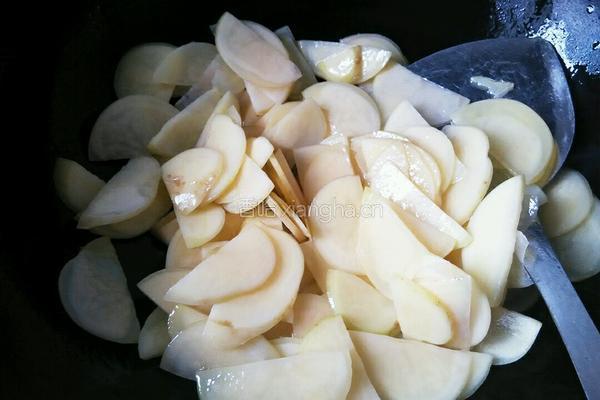 红烧土豆片的做法图解5