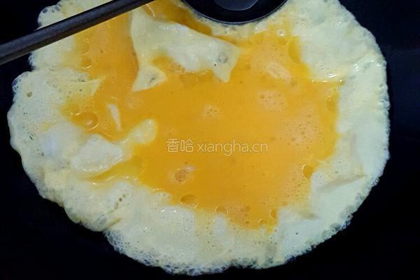 西红柿炒鸡蛋豌豆的做法图解4