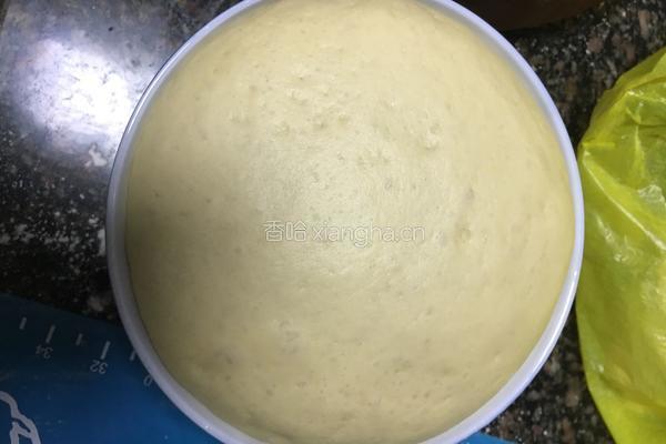 扁桃片豆沙面包的做法图解4