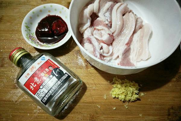 秘制粉蒸肉的做法图解1