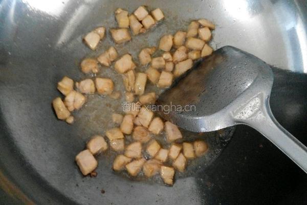 菠萝鸡肉炒饭的做法图解4