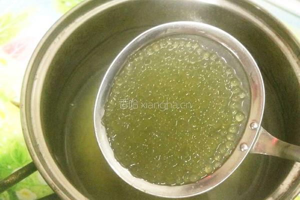 椰香芒果西米露的做法图解3