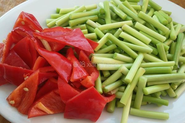 香肠炒蒜苔的做法图解4
